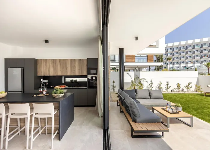 Aqua Pearl 3 Protaras